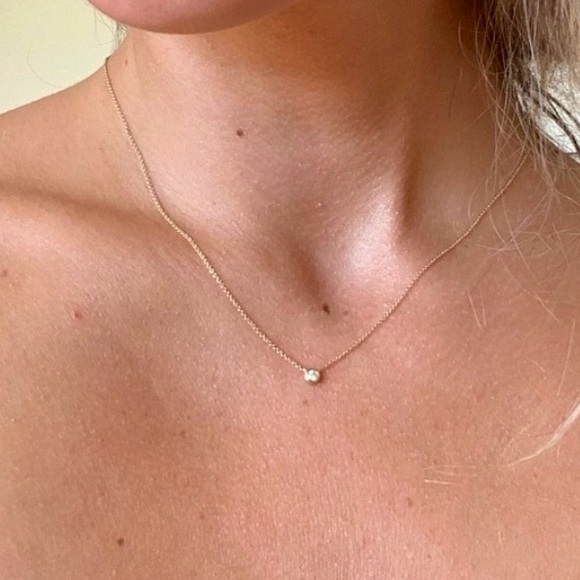 Mejuri diamond necklace- best seller - Picture 2 of 5